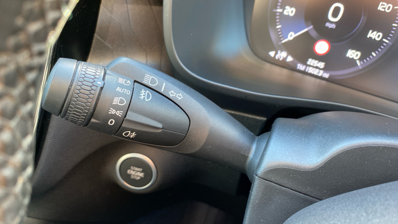 Volvo Xc40 1.5 T5 Recharge PHEV Ultimate Dark 5dr Auto Estate